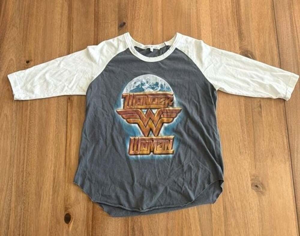 Junk Food Wonder Woman 3/4 Raglan Baseball T-Shirt Gray White Size M